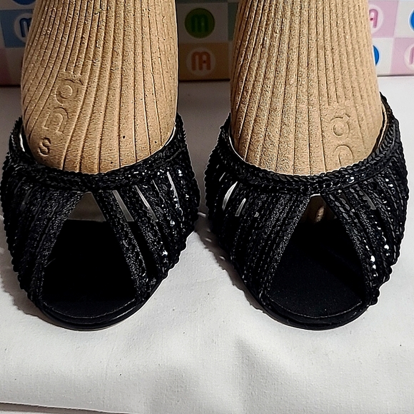 MICHAEL ANTONIO • ROSIE BLK 6 - Picture 3 of 11